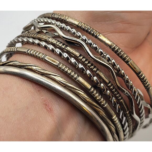 Set of 8 Vintage Bangle Bracelets Silver tone - Picture 4 of 5